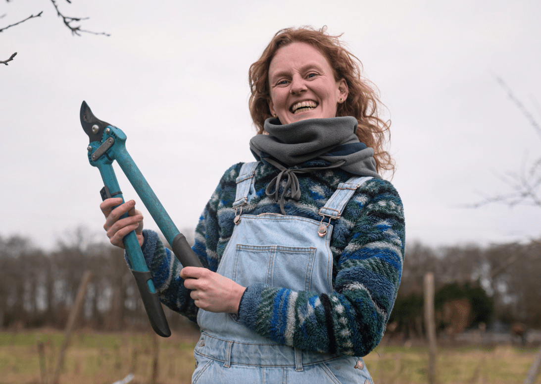 Loeka, tuinder bij Natuurboerderij kipEigen
